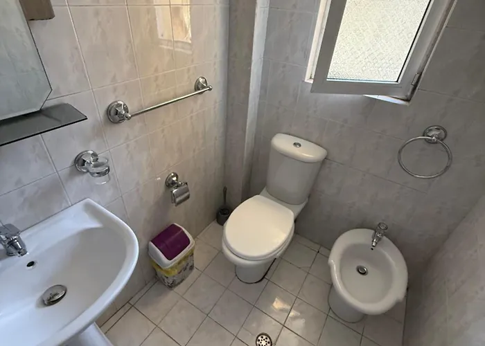 Leo Apts * 地拉那