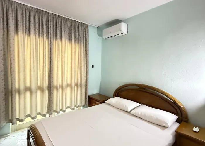 Leo Apts 公寓 地拉那